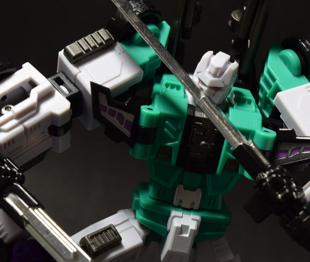 Iron Factory IF-EX19 Shadow Tengu : from.おもちゃ部屋