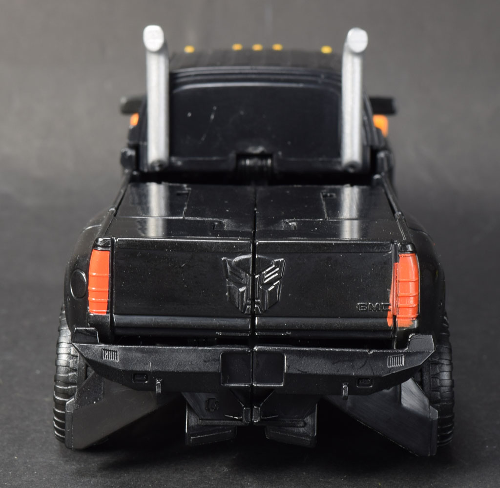 トランスフォーマー　スタジオシリーズ　SS-14 アイアンハイド Amazon.co.jp: トランスフォーマー スタジオシリーズ SS-14
