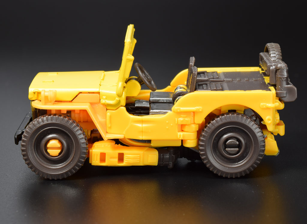 トランスフォーマー スタジオシリーズ SS-48 オフロードバンブルビー Amazon.co.jp: トランスフォーマー SS-48 オフロードバンブルビー