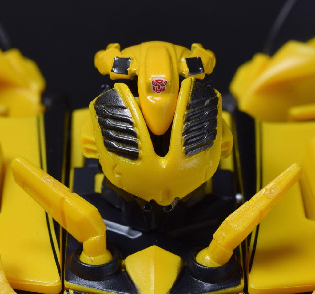 トランスフォーマー マスターピース バンブルビー 似 【劇場版