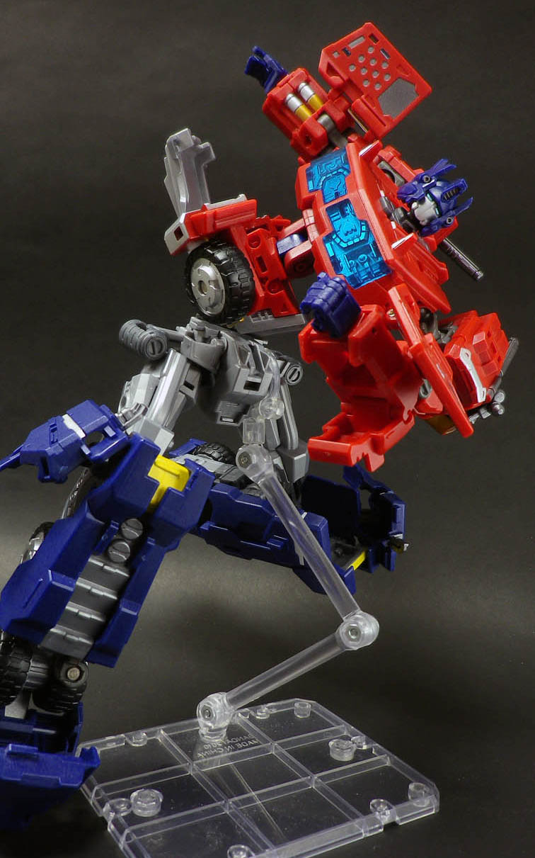 MAKETOYS ストライカーマヌス＆バスターステルスウイング 2体