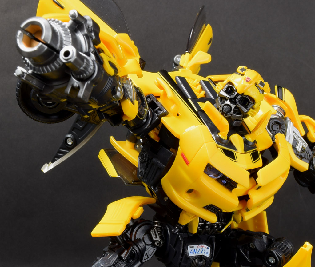 トランスフォーマー MPM-3 バンブルビーBumblebee