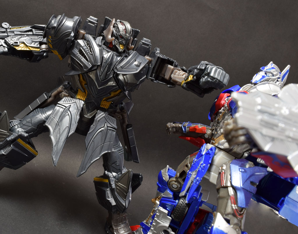 TF最後の騎士王 メガトロン(海外版) : from.おもちゃ部屋 TF最後の騎士王 メガトロン(海外版) : from.おもちゃ部屋