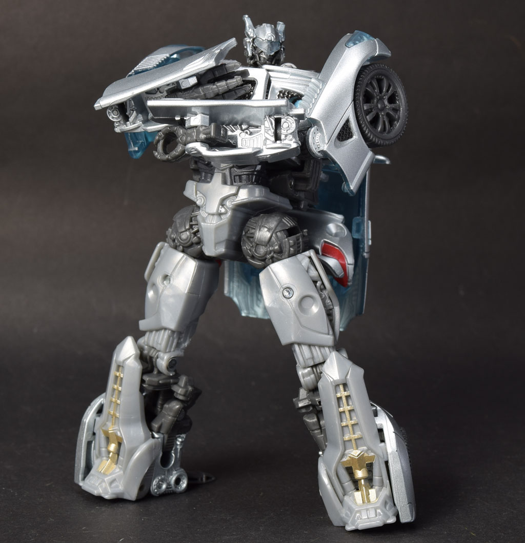 トランスフォーマー スタジオシリーズ SS-09 ジャズ 劇中ウェザリング SS-09 オートボットジャズ｜トランスフォーマーオフィシャル
