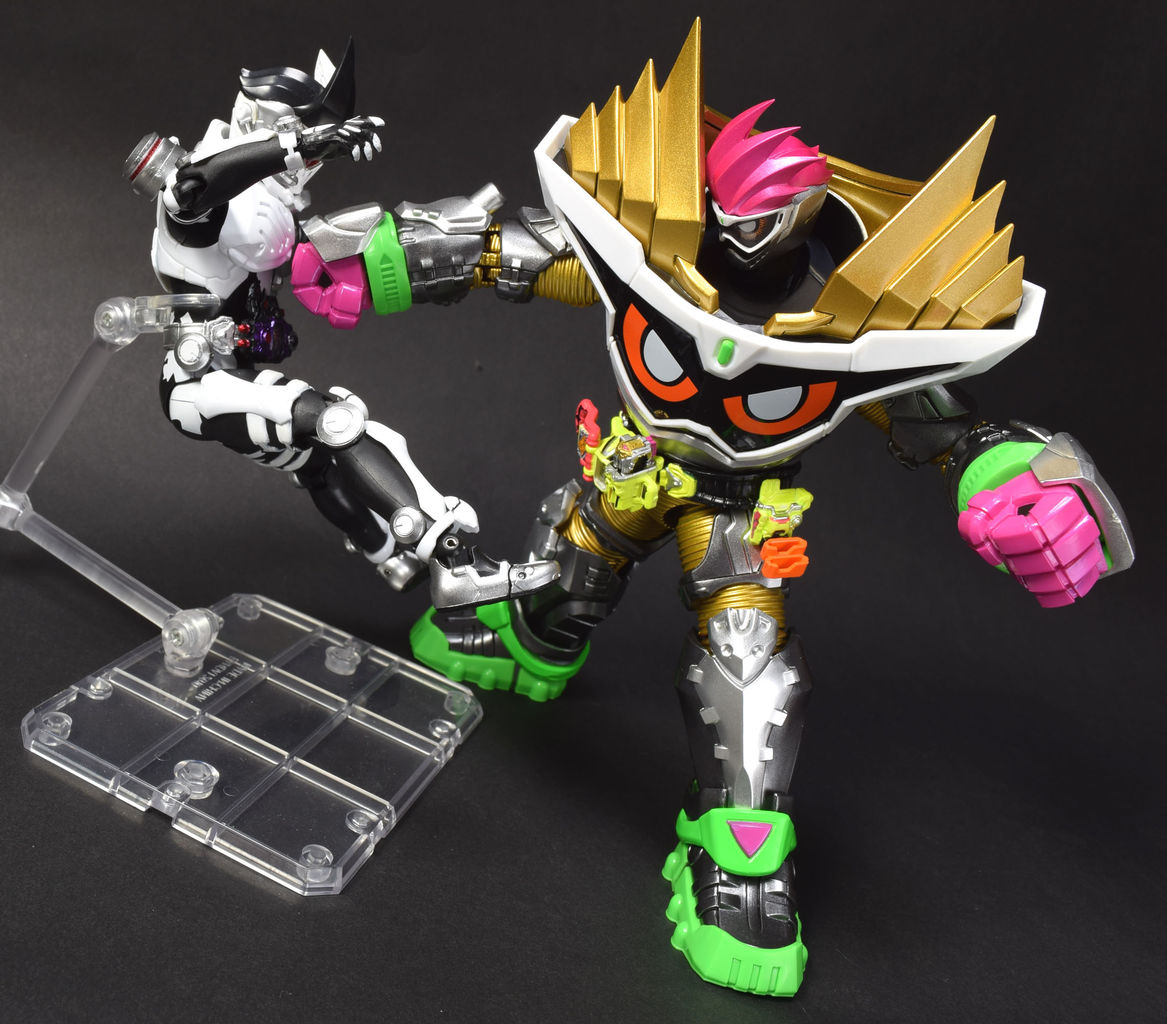 S.H.Figuarts 仮面ライダーエグゼイド マキシマムゲーマー レベル99