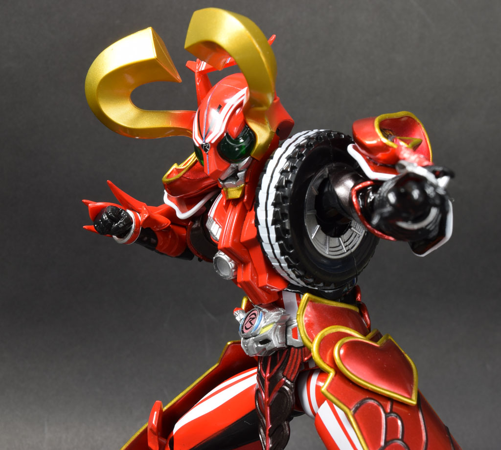 Amazon.co.jp: BANDAI S.H.フィギュアーツ 仮面ライダーハート