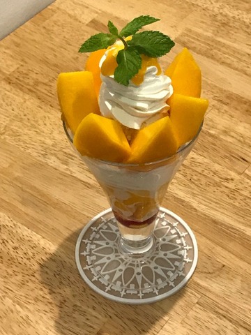 宮崎マンゴーパフェ