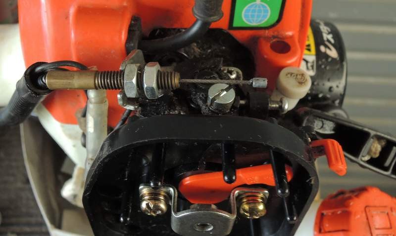 共立 刈払機 Sre2101 のキャブから燃料が漏れる オーバーフロー 症状が出たのでキャブレターを分解清掃してみた 何でも雑記板 新 共立 刈払機 Sre2101 のキャブから燃料が漏れる オーバーフロー 症状が出たのでキャブレターを分解清掃してみた 何でも雑記板 新