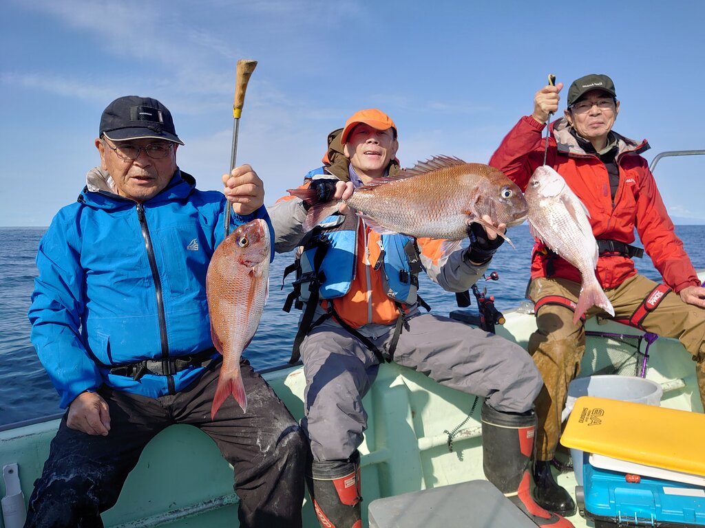 小泊真鯛絶好調です フィッシングショップmaxの釣り日記