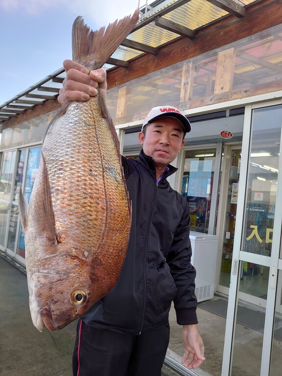 磯からのbig真鯛 フィッシングショップmaxの釣り日記