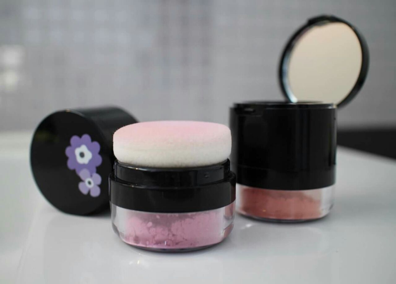 イベントお知らせ きまぐれ手作りコスメ 美人色を作る簡単ポンポンのせチーク ふくいストリートラジオ ウェブ