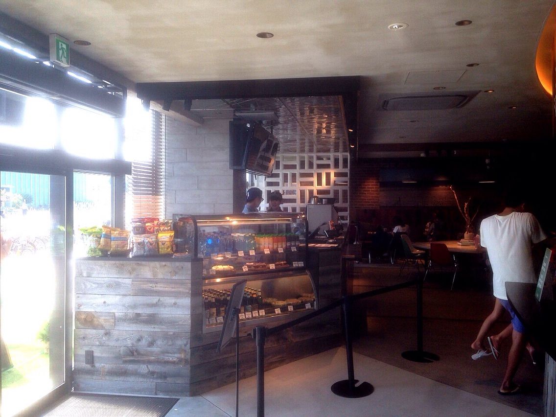 江ノ島にできた J S Foodies の２号店でロブスターロール食ってきた 犯人はヤス