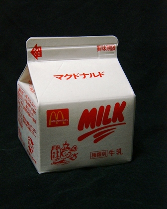 日本マクドナルド ｍｉｌｋ ミルク ０８年８月 愛しの牛乳パック