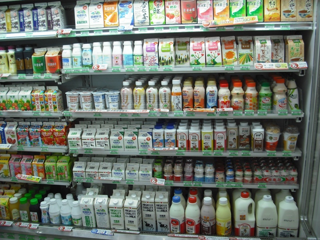 愛しの牛乳パック:台湾の牛乳事情 “牛乳パック＆牛乳ビン（中編）”