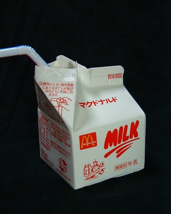 日本マクドナルド ｍiｌｋ ０６年６月 愛しの牛乳パック