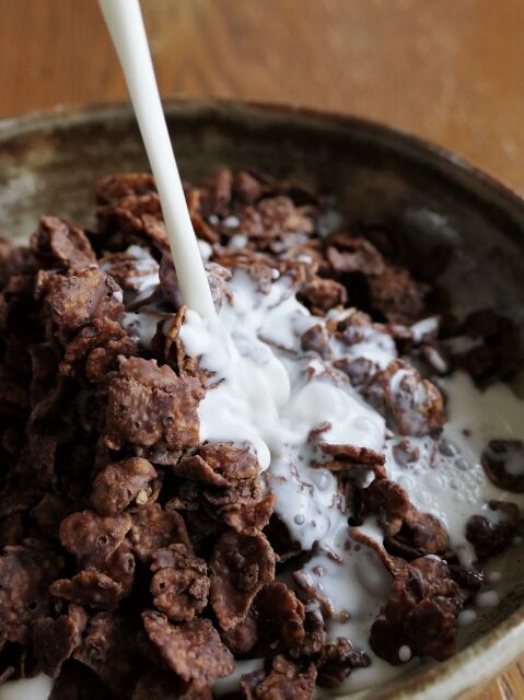 チョコフレークに牛乳をかけて 愛しの牛乳パック
