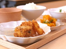 047b第１部乳和食調理デモ