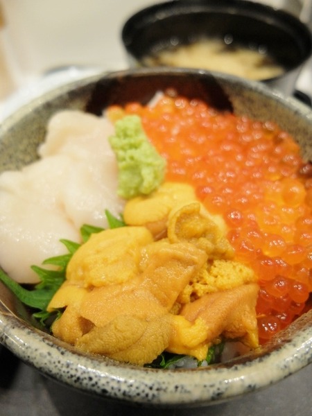 海鮮丼