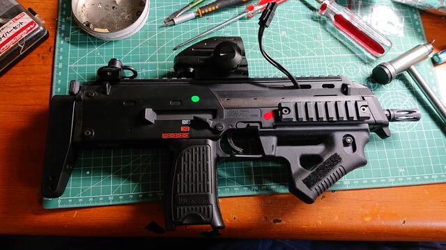 東京マルイ製MP7の配線張替え : 三河屋ことFTechRepairのブログ
