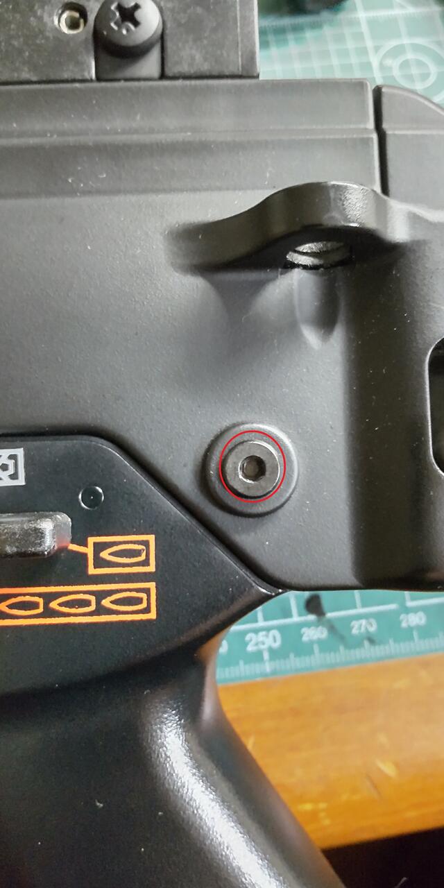 削除直前！G36C 東京マルイ製G36CとS＆T製G36Cの比較分解調整 : 三河屋こと
