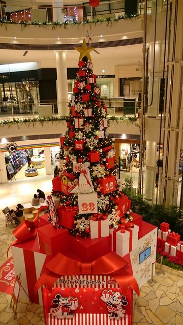 阪急西宮ガーデンズのクリスマスツリー Ft 阪急西宮ガーデンズのクリスマスツリー Ft