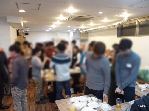 リトルケイブ 新宿南口店