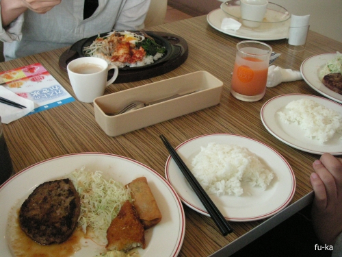 お昼ご飯