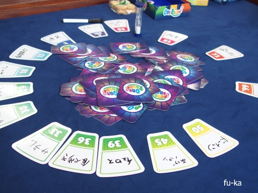 ���饦���