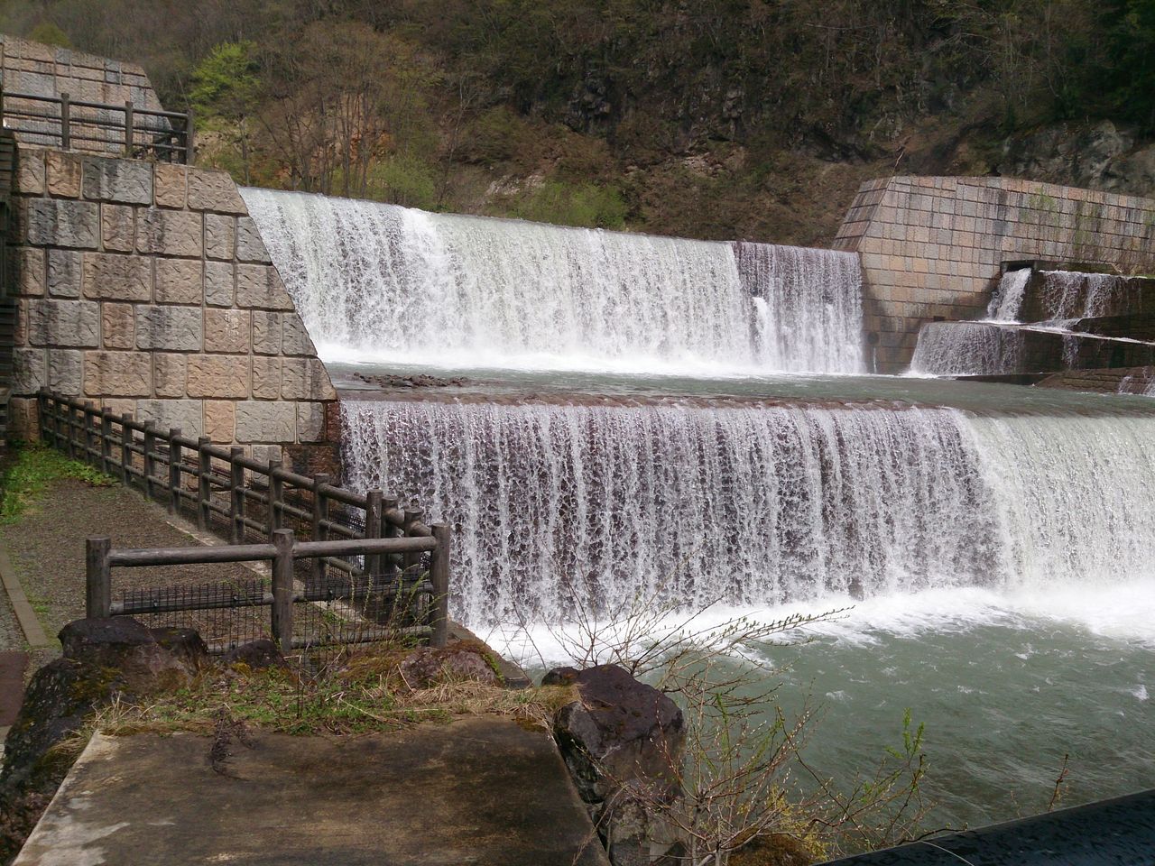 妙高高原2日目 苗名滝 きくや お蕎麦屋 香風館 温泉 14 05 05 Fubiraihannokodomoのblog