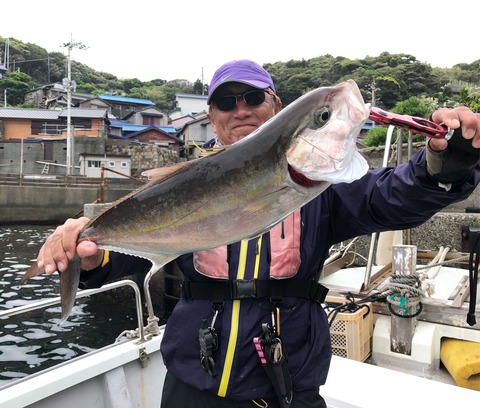 7CC39E94-F3F0-426E-9FF4-BF62B770EAFC