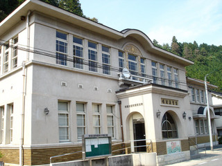 89c58892.jpg