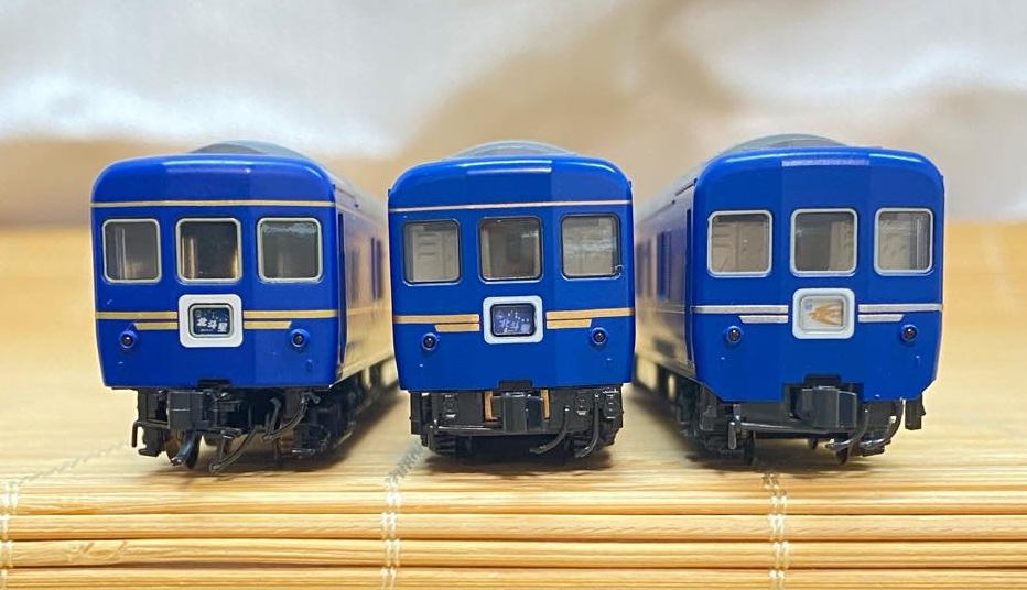 kato 北斗星　基本＋増結セット　ロット違い 24系 北斗星 比較（TOMIX旧製品、KATO最新版) : 鉄道情景草案