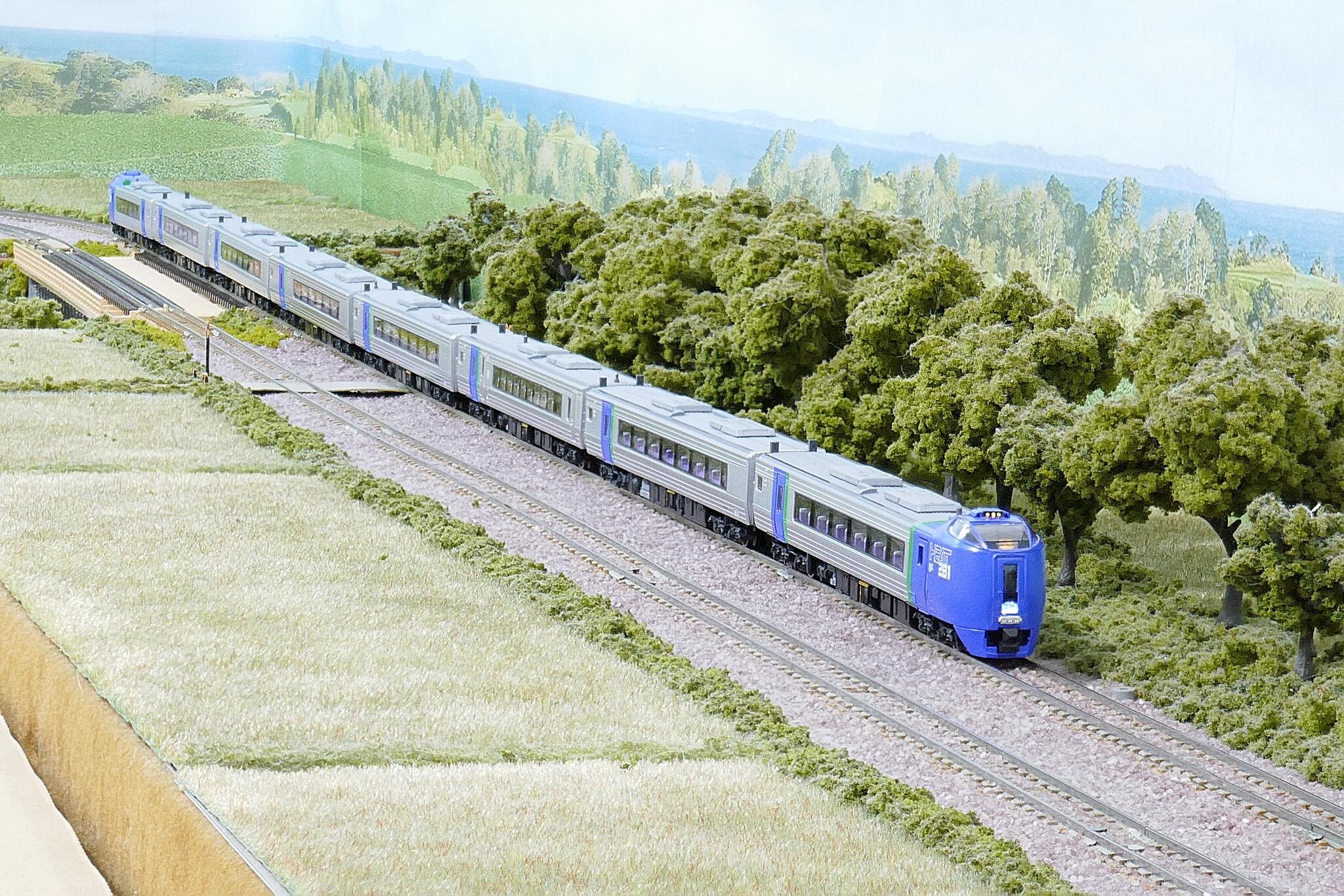 マイクロエース キハ281系「HEAT 281」 : 鉄道情景草案