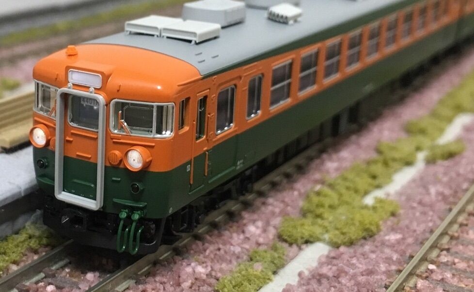 ヘッドライト加工(KATO 165系 リニューアル版) : 鉄道情景草案
