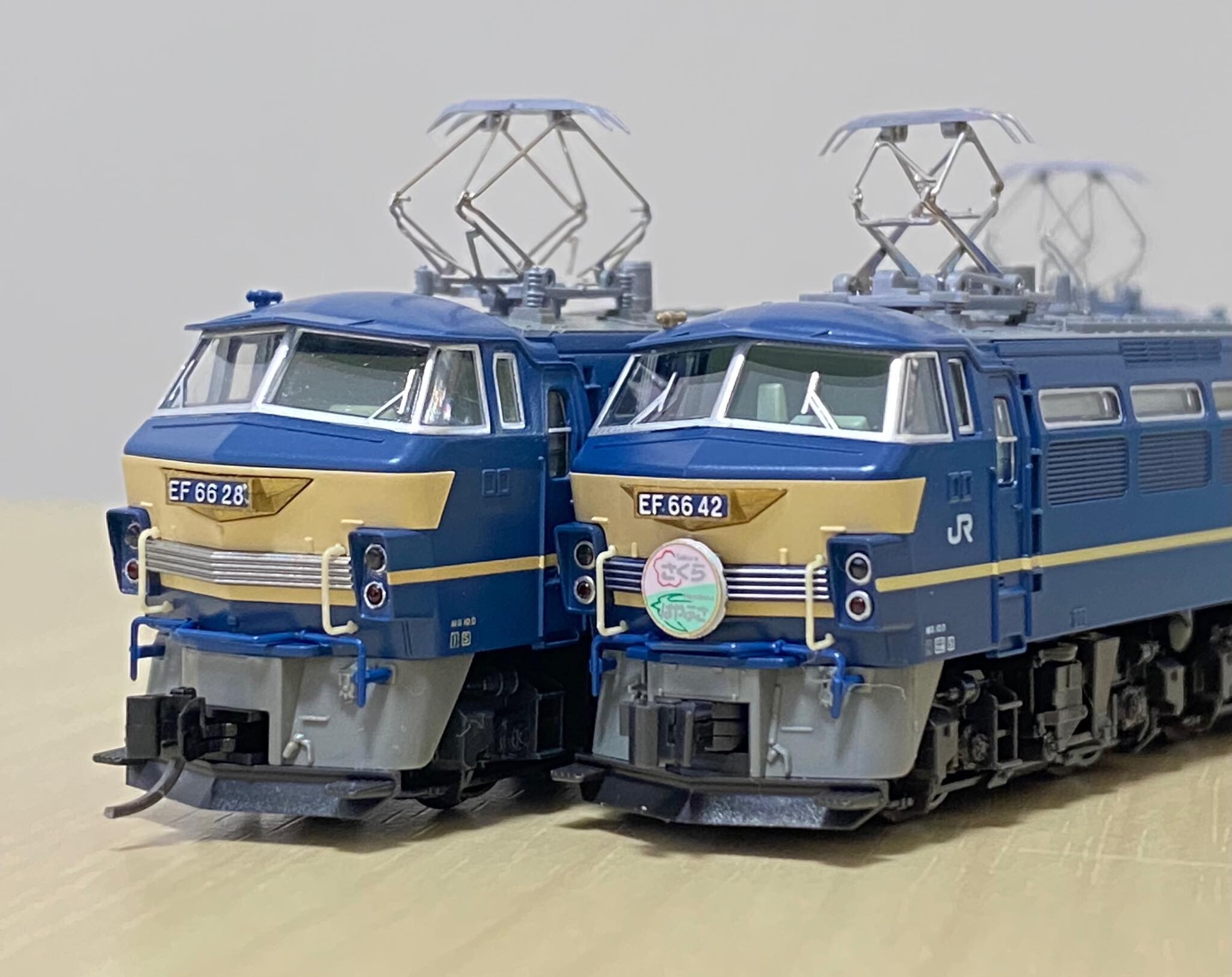 KATO EF66 ×3＋「さくら・はやぶさ/富士」15両セット（室内灯入り） KATO EF66 ×3＋「さくら・はやぶさ/富士」15両セット（室内灯