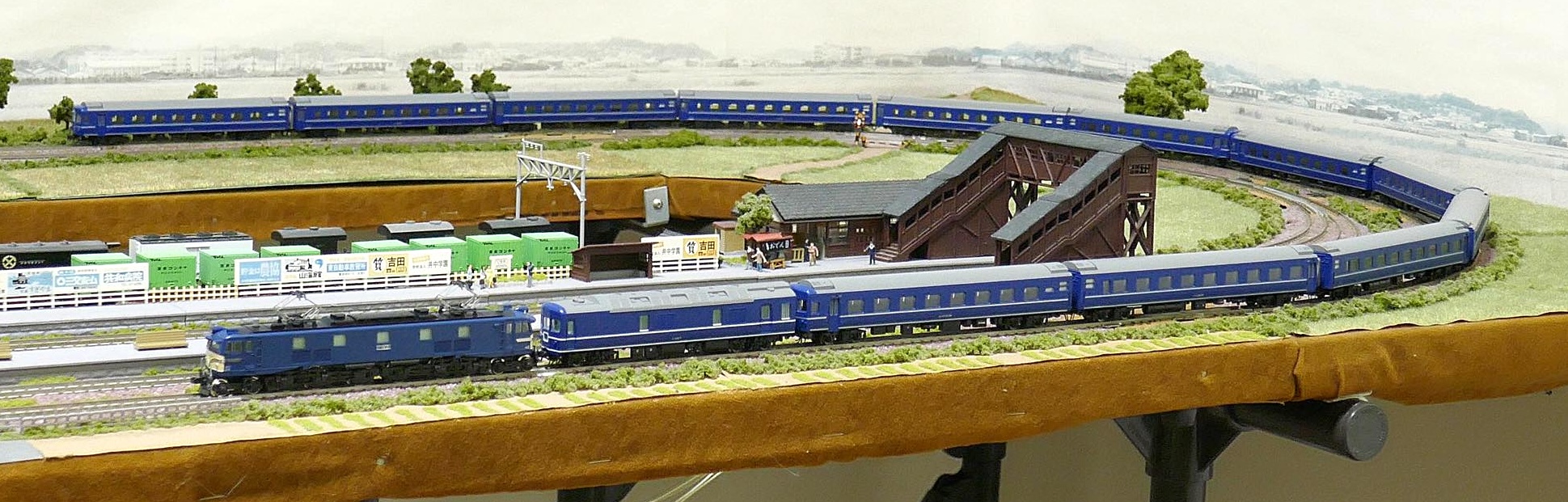 マイクロエース24系25型の内装色を変えてみる(1) : 鉄道情景草案