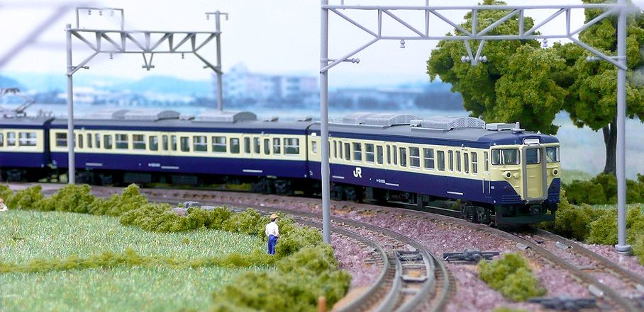 113系 1000番台 初期型 分散冷房車 スカ色 幕張電車区 (6両