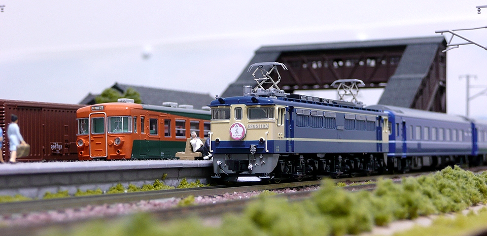 KATO EF65-1000 14系さくら : 鉄道情景草案