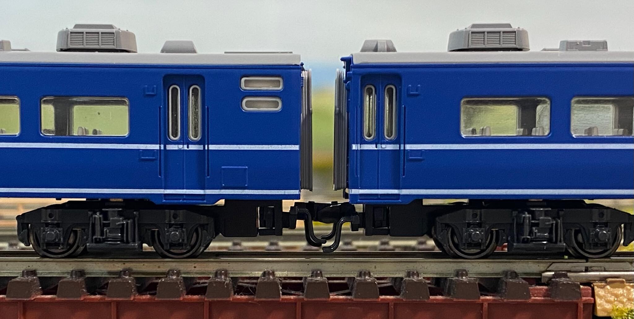 KATO 14系 寝台車と座席車(旧製品)を連結可能にする : 鉄道情景草案