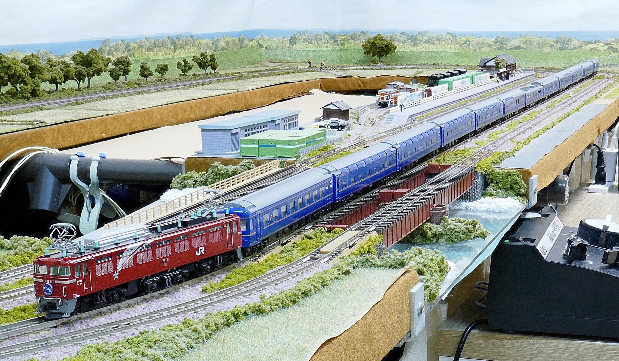 KATO EF81 81北斗星色 : 鉄道情景草案