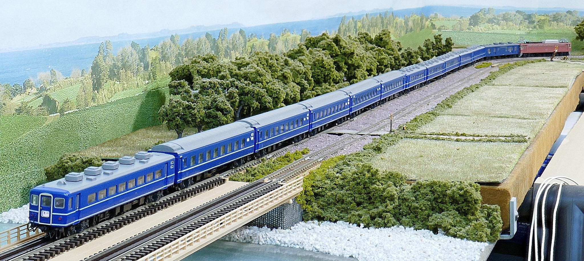 KATO 14系 寝台車と座席車(旧製品)を連結して楽しむ : 鉄道情景草案