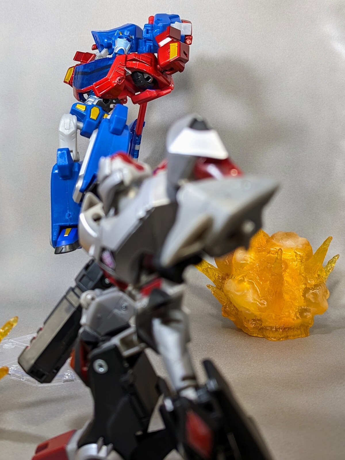 レビュー TFアニメイテッド オプティマスプライム(サイバトロン