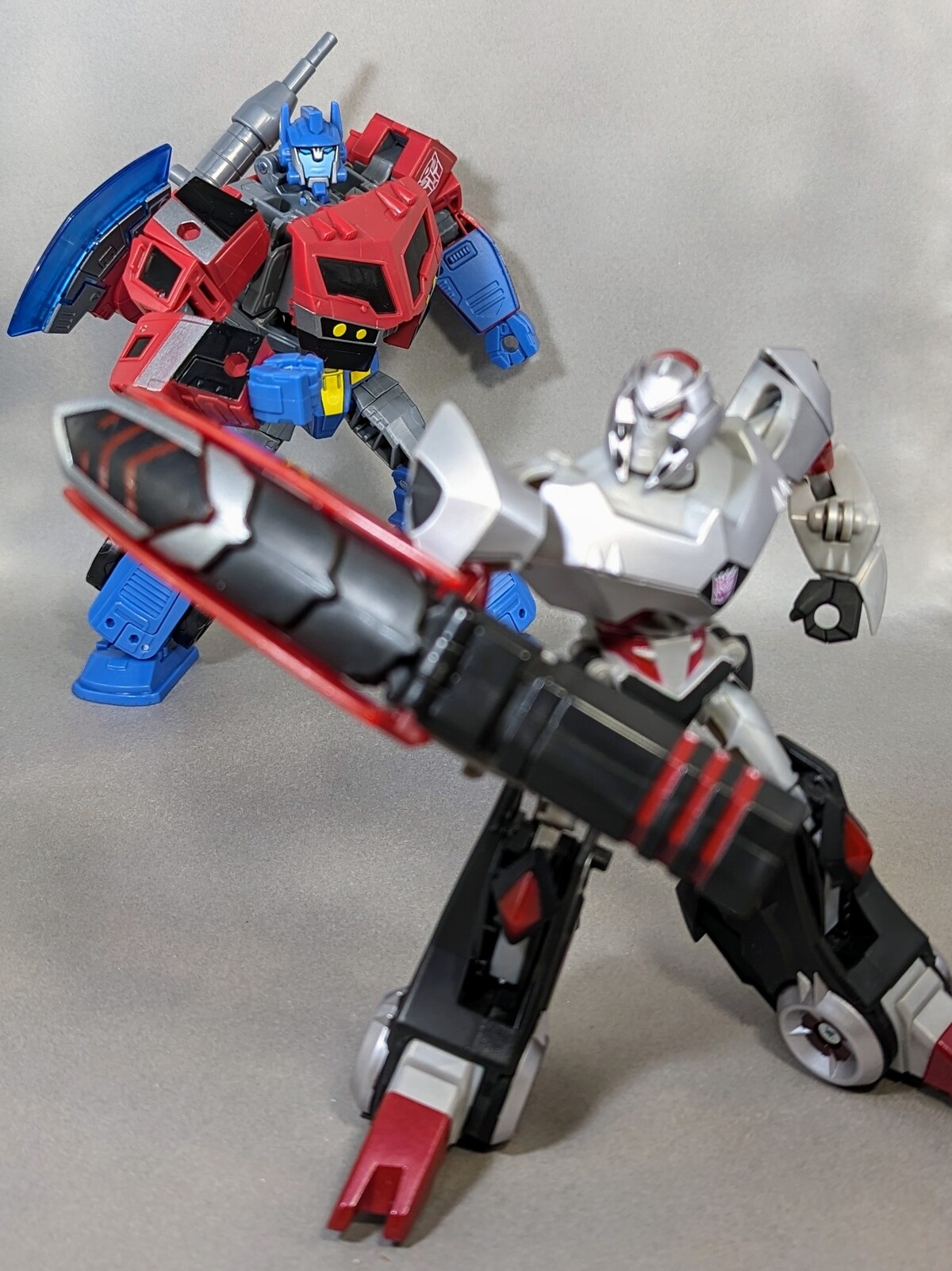 レビュー TF LEGACY UNITED アニメイテッドユニバース オプティマス