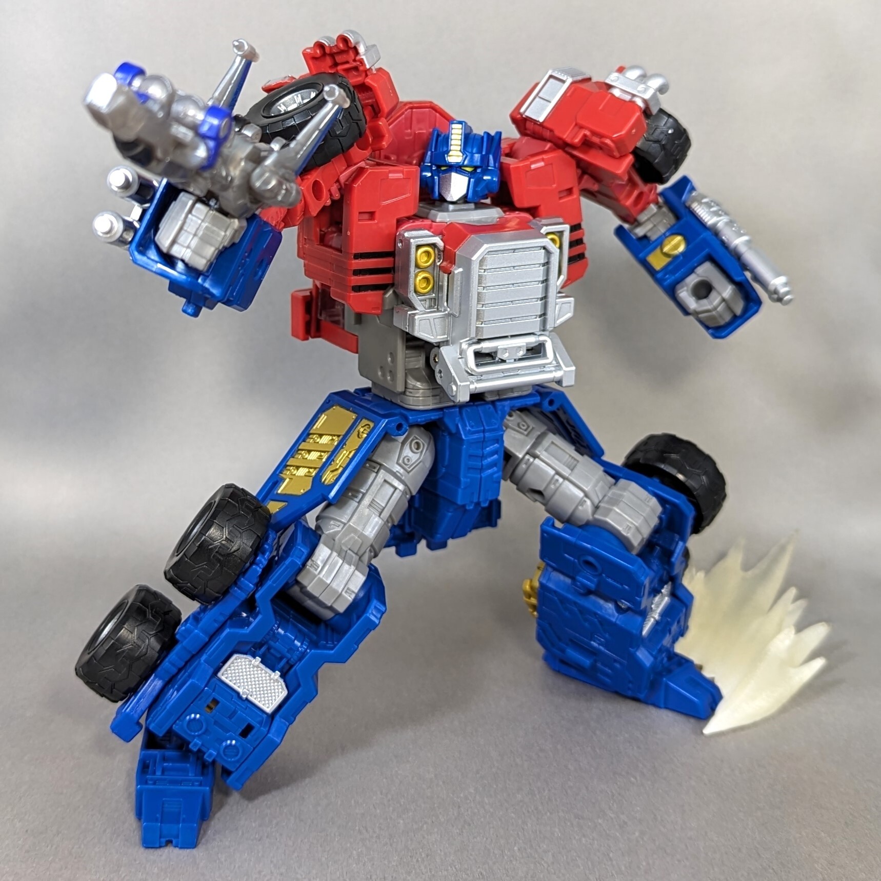 トランスフォーマー　アルマダオプティマスプライム Amazon.co.jp: トランスフォーマー TL-48 オプティマスプライム