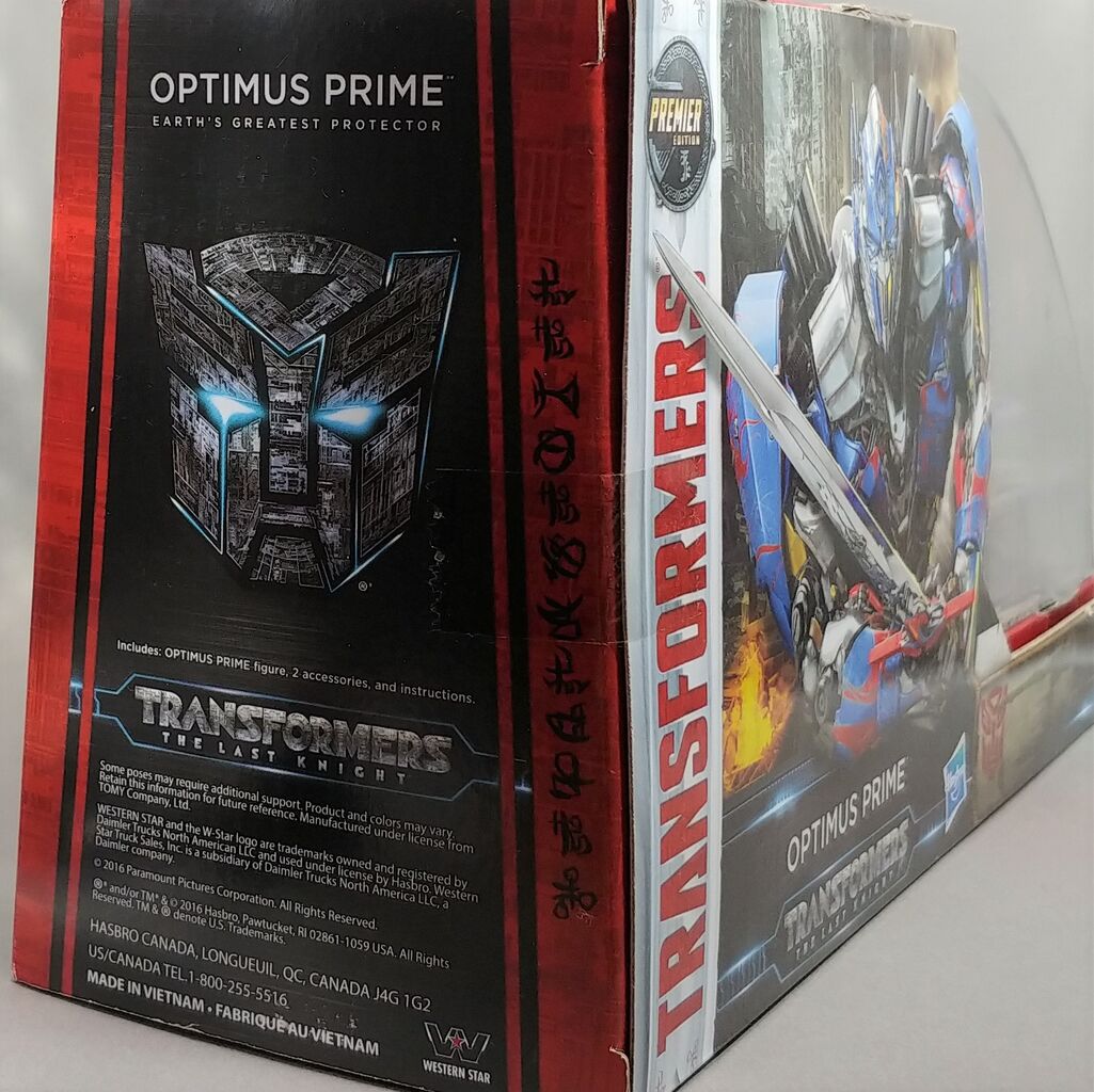 SDCC2017限定　 オプティマスプライム　中古品　追加武装+おまけ付き SDCC2017限定 オプティマスプライム 中古品 追加武装+おまけ付き
