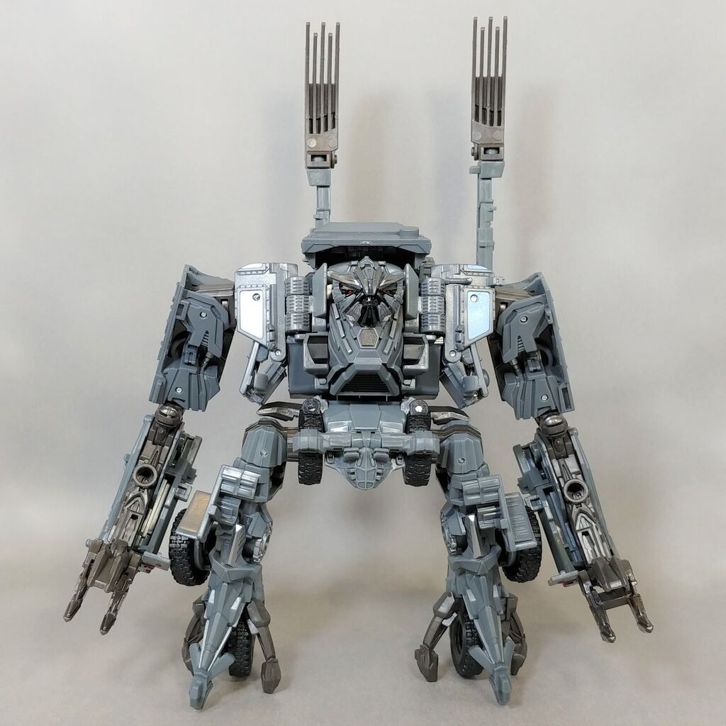 レビュー TF BUZZWORTHY BUMBLEBEE N.E.S.T. ボーンクラッシャー