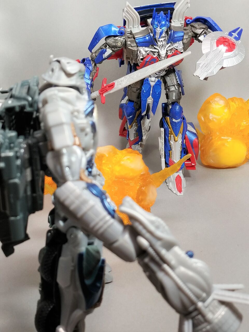 レビュー TF THE LAST KNIGHT SDCC2017限定 オプティマス