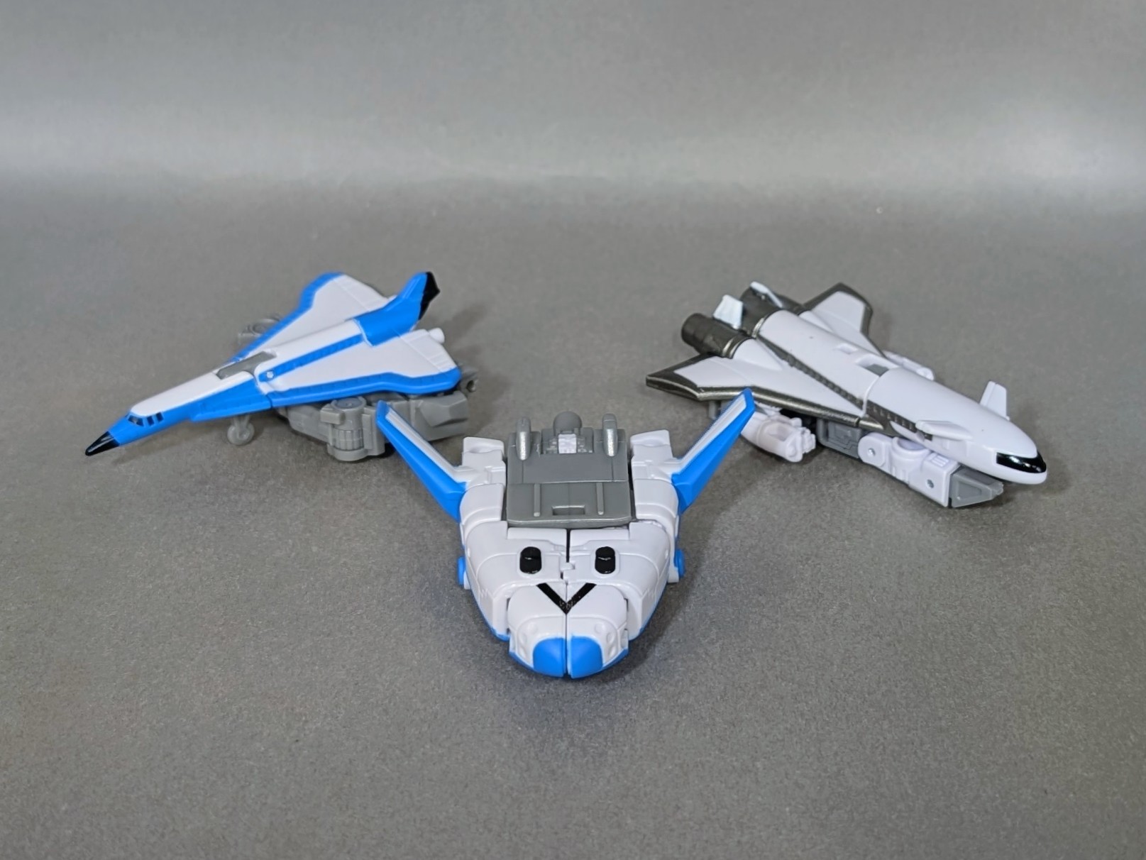 トランスフォーマー アルマダ ネメシスプライム & ミニコンチーム 日報：Hasbro Pulse限定「アルマダ ネメシスプライム & エアー