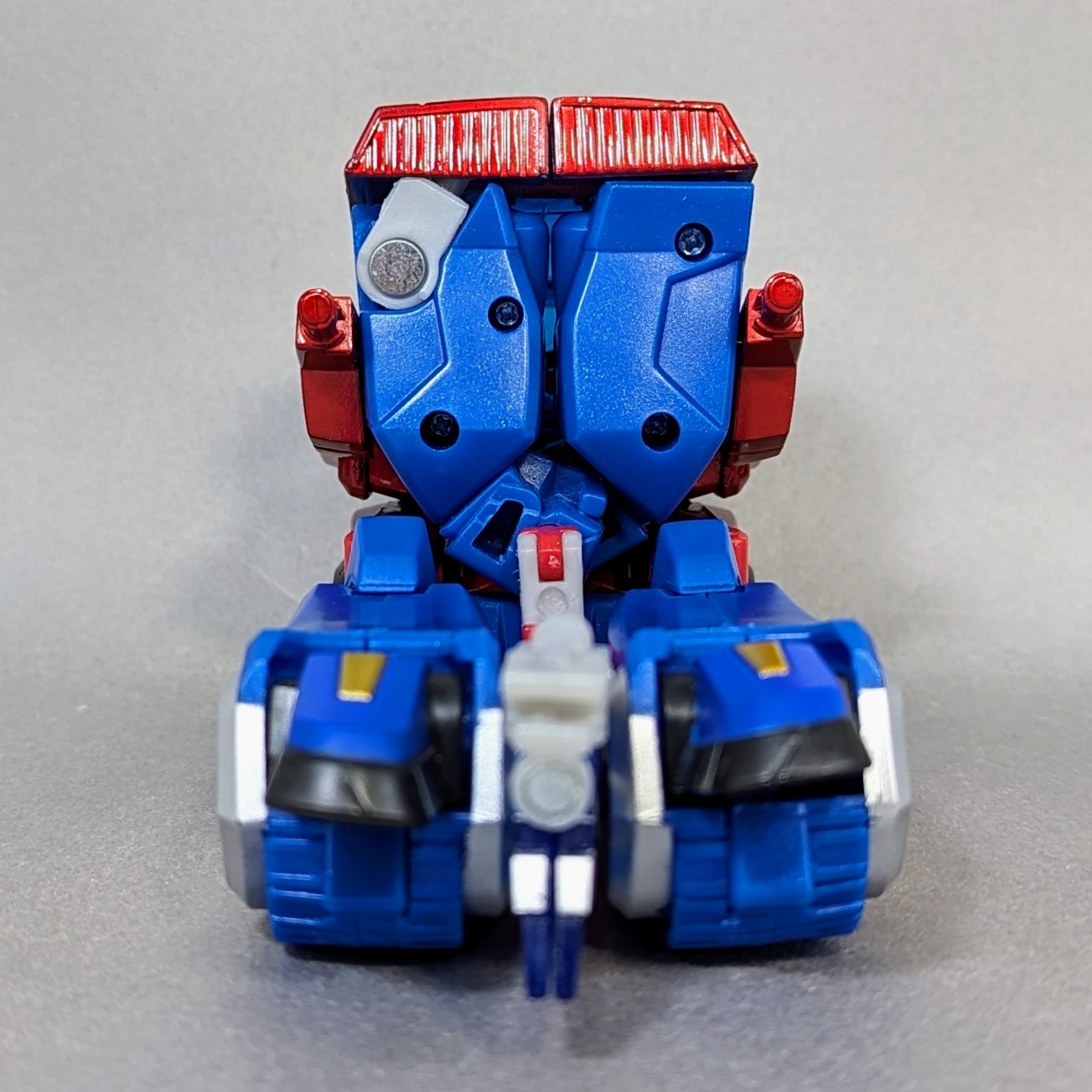 レビュー TFアニメイテッド オプティマスプライム(サイバトロンモード