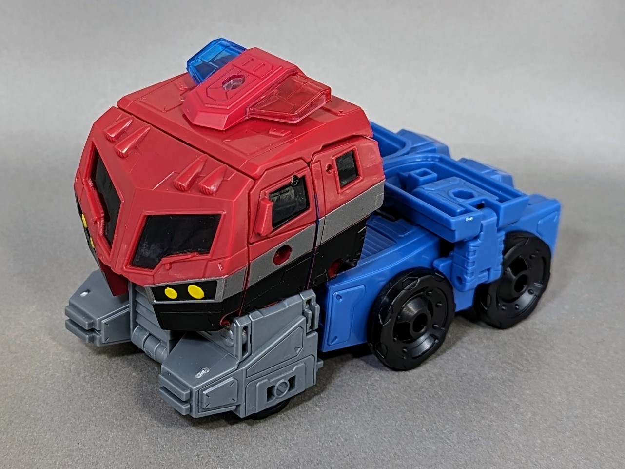 レビュー TF LEGACY UNITED アニメイテッドユニバース オプティマス